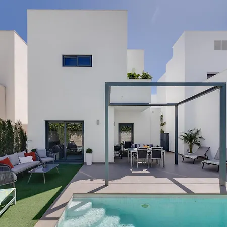 Villa In Rojales